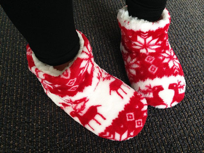 Three pairs of kids' plush warm footlet floor socks in size 20-23 from dealonline.co.nz, soft and cozy for children.