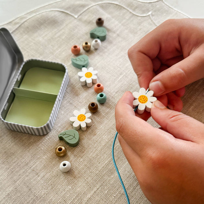 Daisy Bracelet Gift Kit | Little Whispers