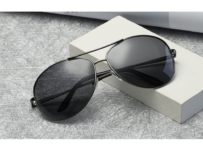 Dealonlinenz polarized sunglasses with blue ray protection, hydrophobic lenses, and a carrying case, shown in the image.