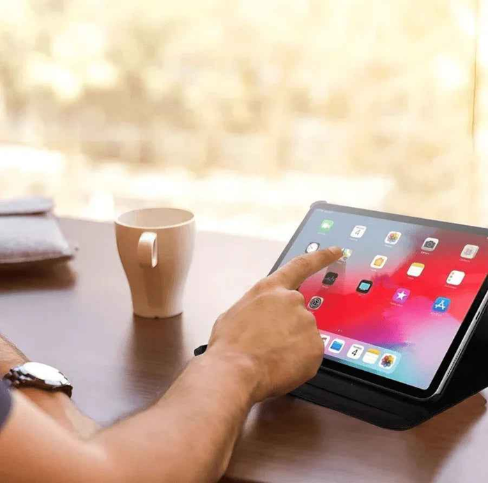 Techplus iPad Pro 13" 2024 360° rotating smart case with flip stand, protective cover for handheld device accessories.