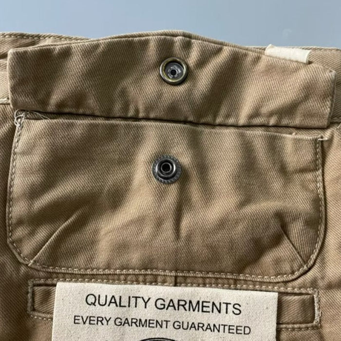 Men's khaki cotton pants in size 32-38, casual men's fashion trousers with a relaxed fit and classic style.