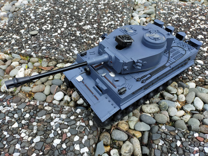 Remote control Germany Tiger battle tank, 1:18 scale, 2.4G, detailed model from dealonlinenz, displayed with realistic features.