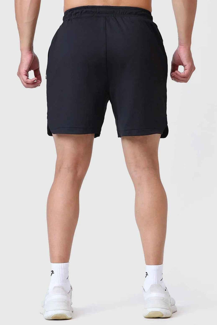 Fuaark Nz Rush Shorts in black, casual men's shorts with a relaxed fit, featuring a comfortable waistband and stylish design.